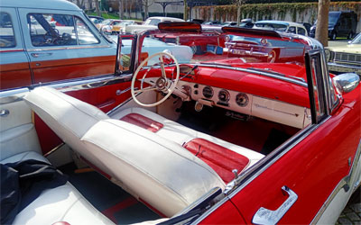 1955 Ford Fairlane Sunliner